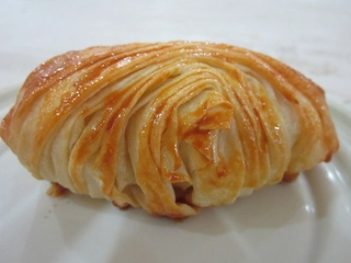 Yufkadan Midye Böreği Tarifi ve Malzemeleri